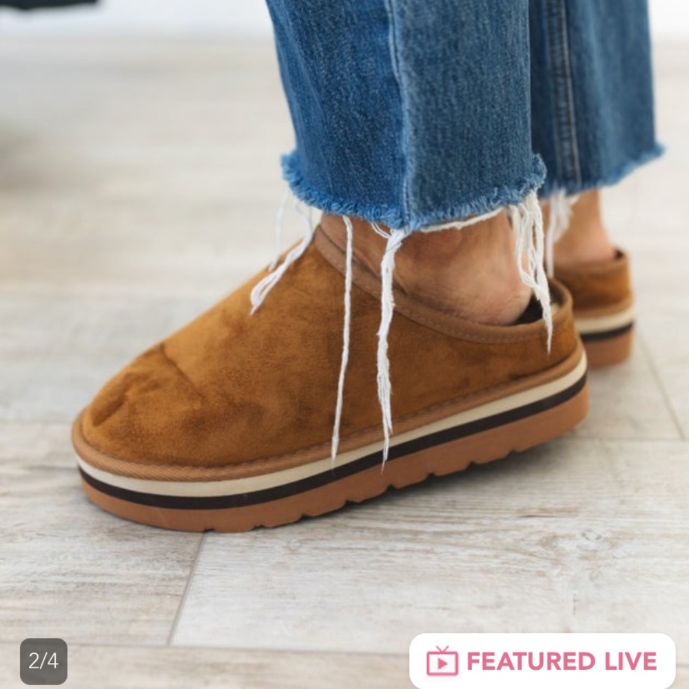 Women’s Mules Size 6